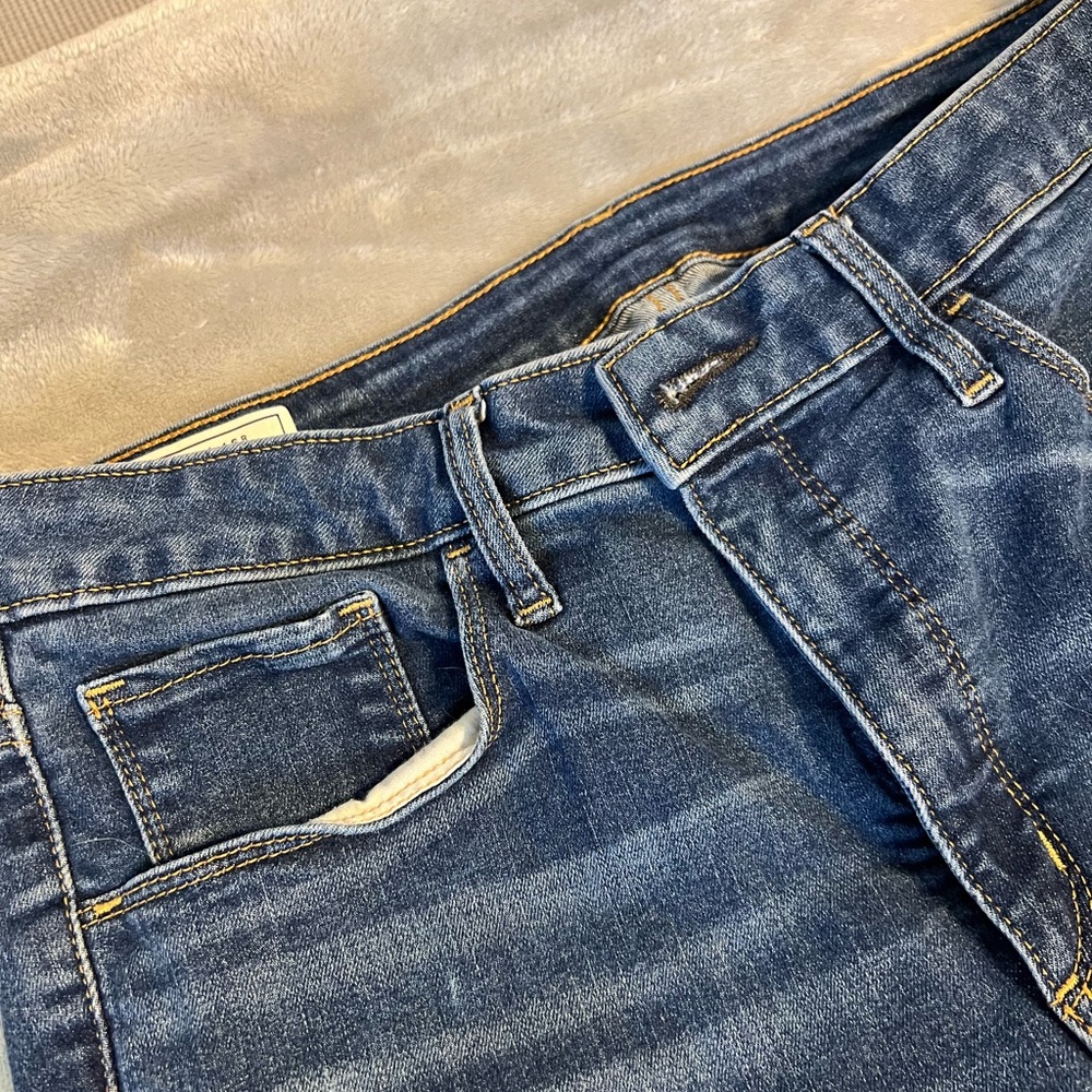 Jegging, High Rise Jeans - Picture 4 of 4